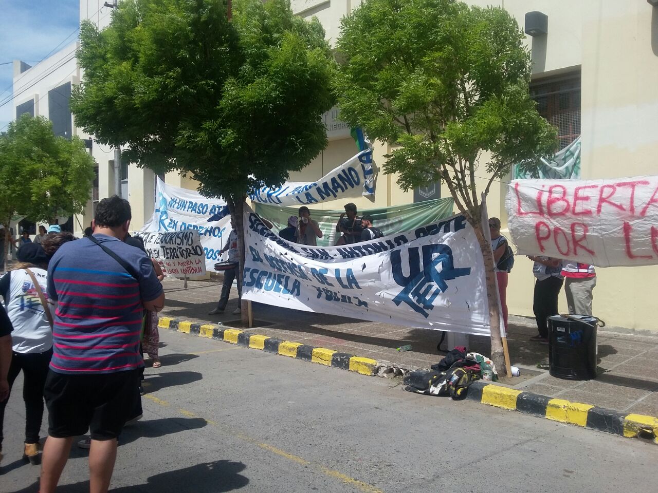 En este momento estás viendo Unidad en defensa de los derechos del pueblo