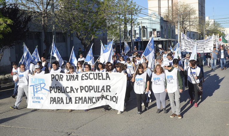 Lee más sobre el artículo UnTER requiere paritaria salarial inmediata