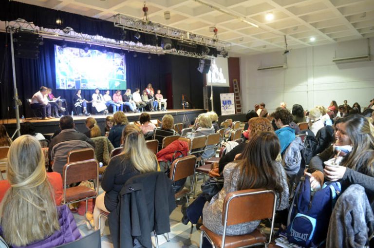 Lee más sobre el artículo UnTER repasó 45 años de lucha y compromiso en Congreso pedagogías y sindicato: Por una educación pública y popular para la emancipación