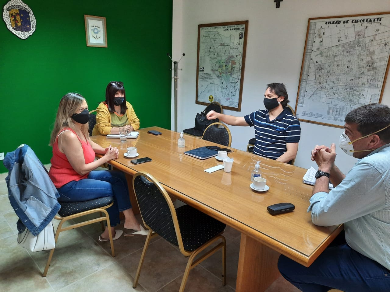 En este momento estás viendo Encuentro UnTER- municipio de Cipolletti por tierras