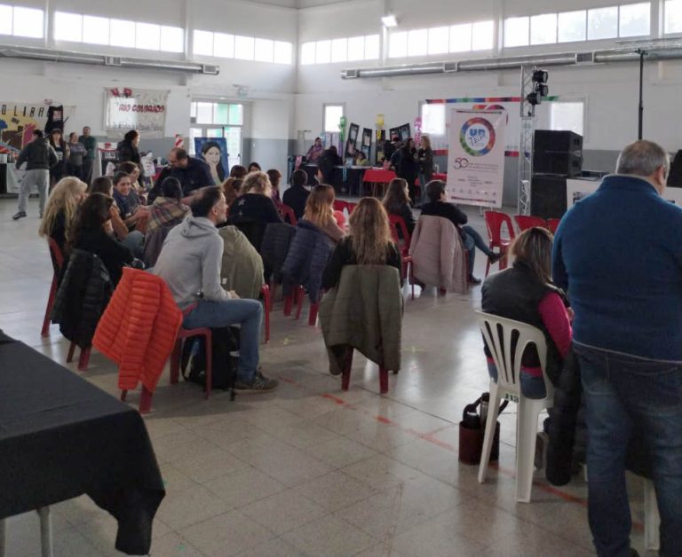 Lee más sobre el artículo Feria del libro itinerante en Río Colorado, segunda jornada