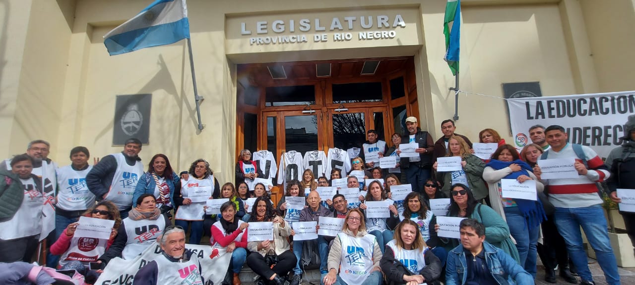 En este momento estás viendo UnTER en la Legislatura provincial. ¡La educación es un derecho!