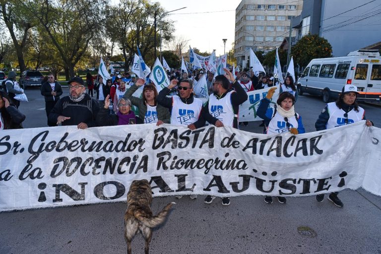 Lee más sobre el artículo UnTER repudia la actitud disciplinadora y antiderechos del gobierno de Alberto Weretilneck