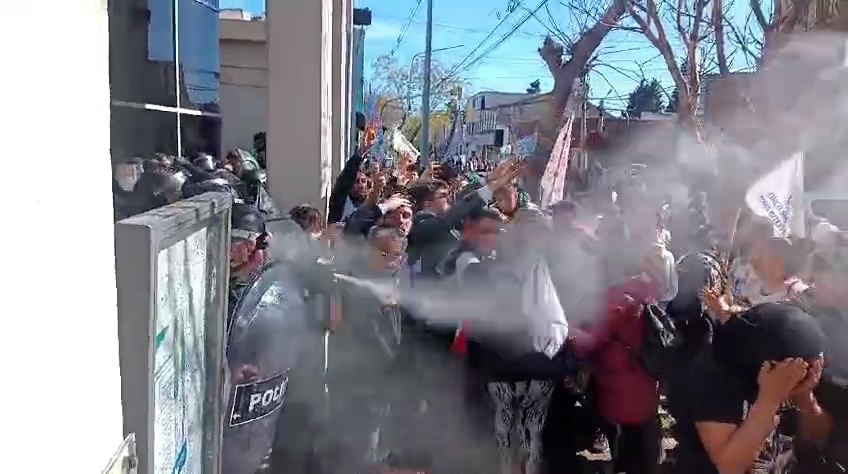 En este momento estás viendo ¡El gobernador Weretilneck MIENTE!