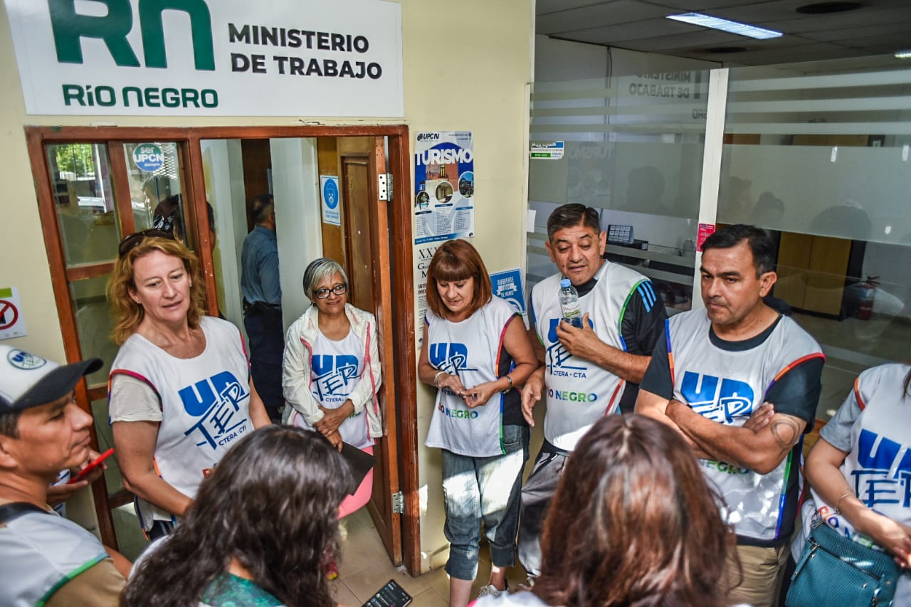 Lee más sobre el artículo UnTER reclamó en la Secretaría de Trabajo