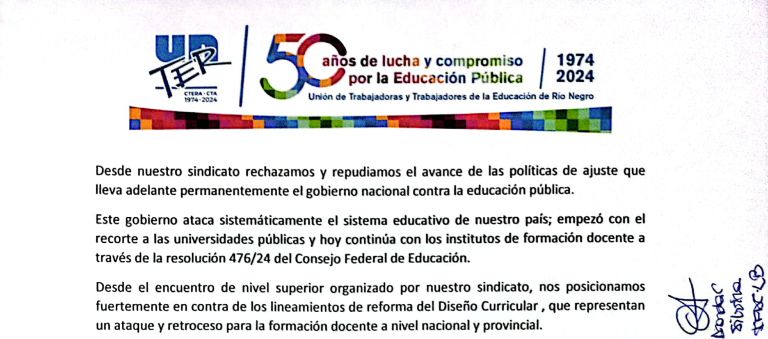 Lee más sobre el artículo Rechazamos la reforma estructural inconsulta que el gobierno nacional impulsa sobre el sistema formador docente, avalado por la provincia de Río Negro