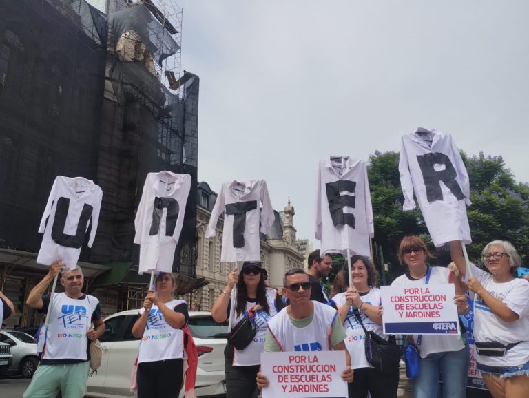 Lee más sobre el artículo 24 de febrero: Paro Nacional Docente